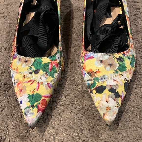 Zara TRAFALUC floral heels shoes. SIZE 8 - Picture 8 of 8